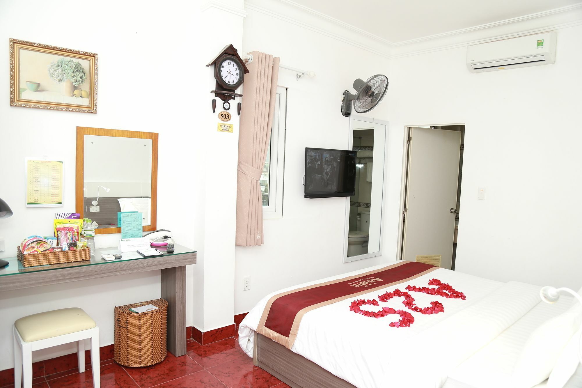 A25 Hotel - 19 Bui Thi Xuan Ho Chi Minh-staden Exteriör bild